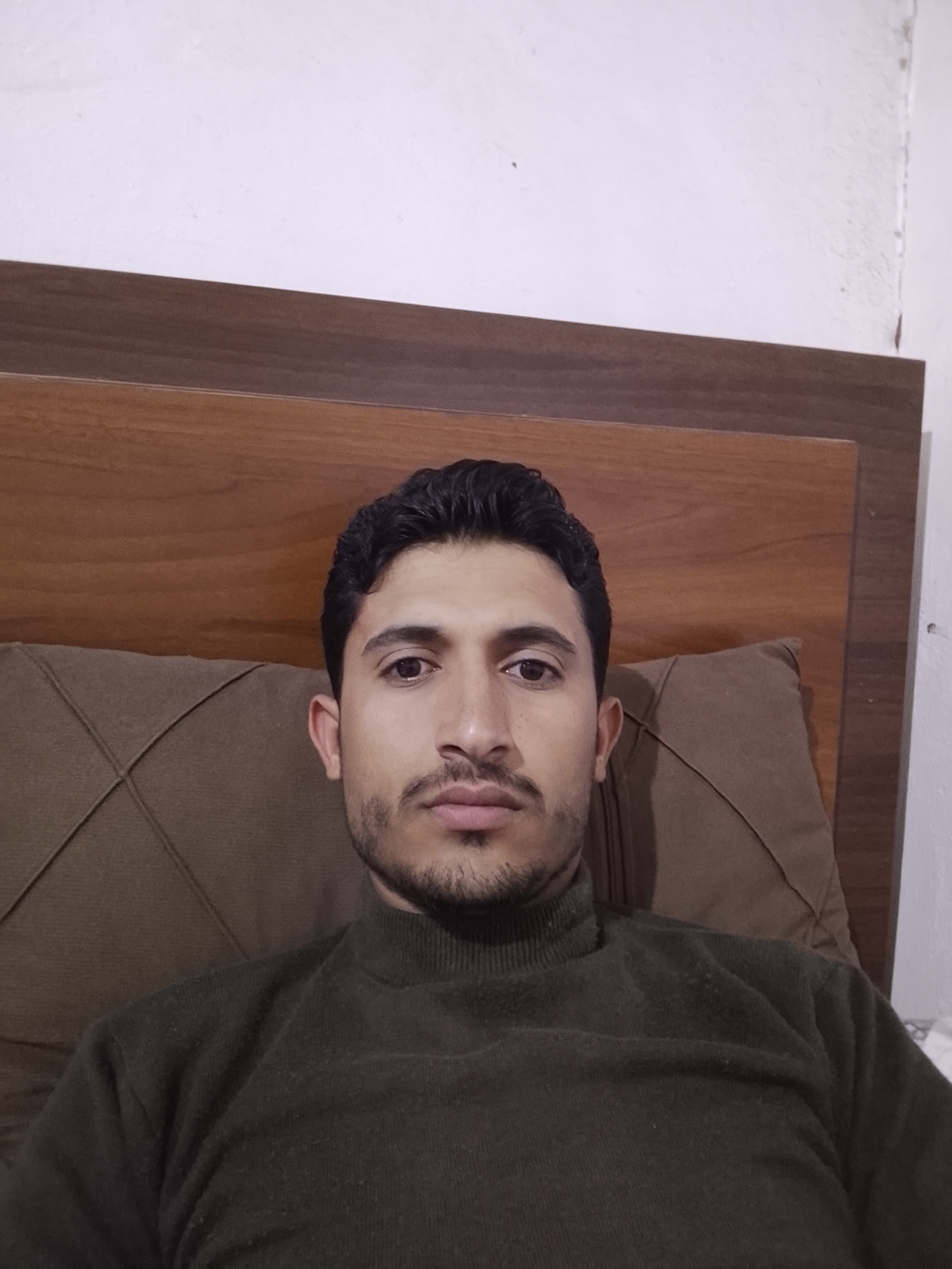 Mohand Nashery{"id":489835,"user":"52527","user_register_fields":"2","value":"\u0630\u0643\u0631"}