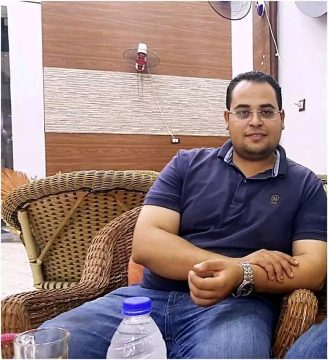 Mohamad Hassan{"id":492215,"user":52765,"user_register_fields":2,"value":"\u0630\u0643\u0631"}